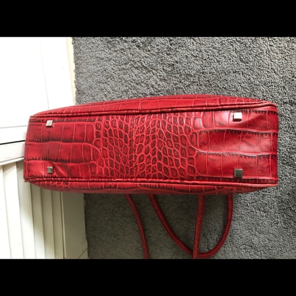 Danier shoulder bag - Picture 5 of 10